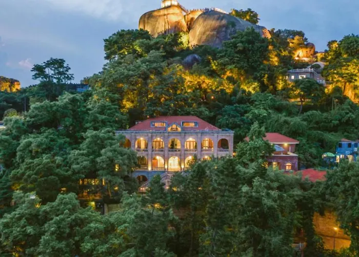Linggan Linghai Hotel